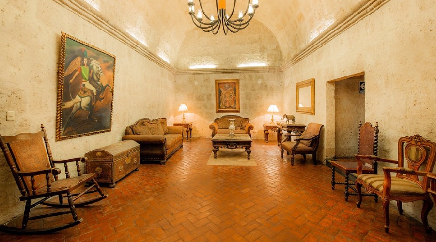 Hotel Los Tambos Colonial